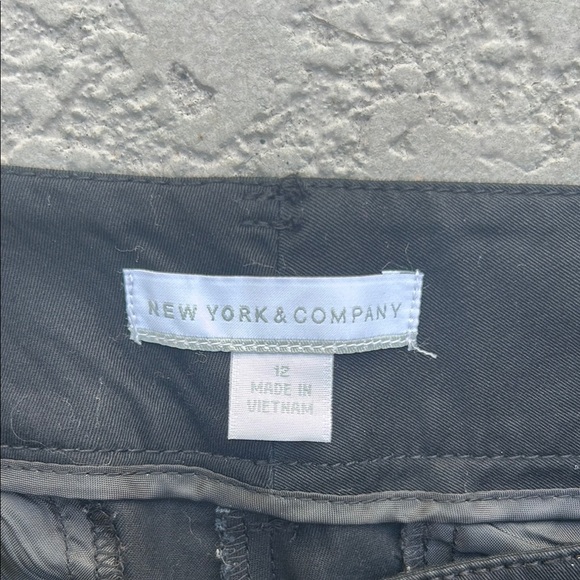 Classic Black Cropped Pants - Picture 3 of 6